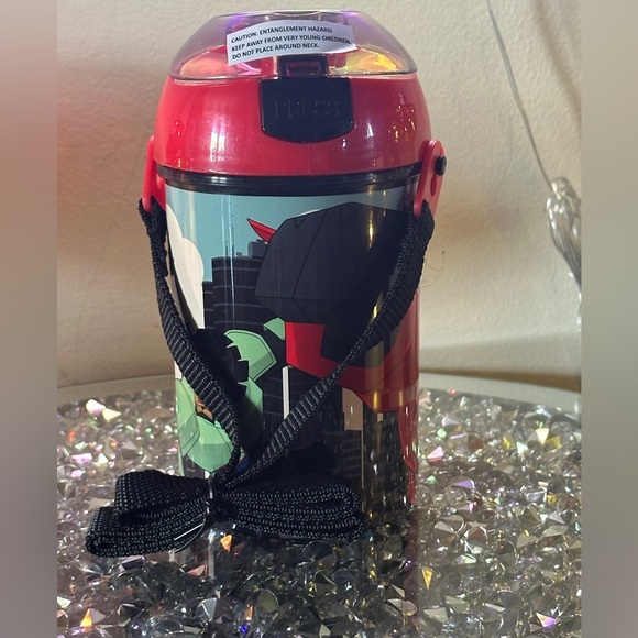 NWT - Disney Parks Pixar Sipper Cup. - Picture 1 of 6